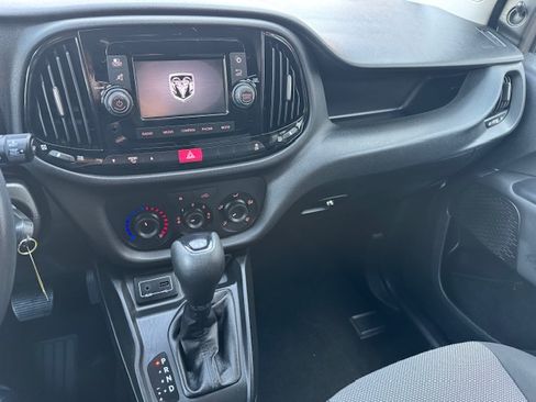 Used 2019 RAM ProMaster City Tradesman image 14