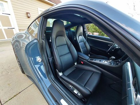 Used 2017 Porsche 911 Carrera 4S image 66