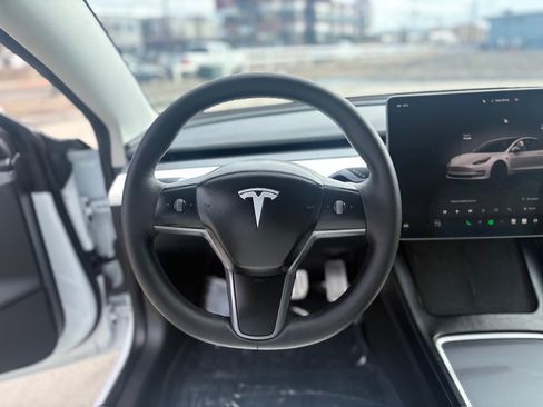 Used 2023 Tesla Model 3 Performance image 14
