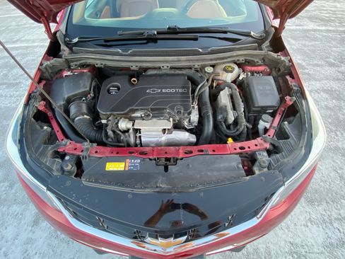 Used 2017 Chevrolet Cruze Premier image 18