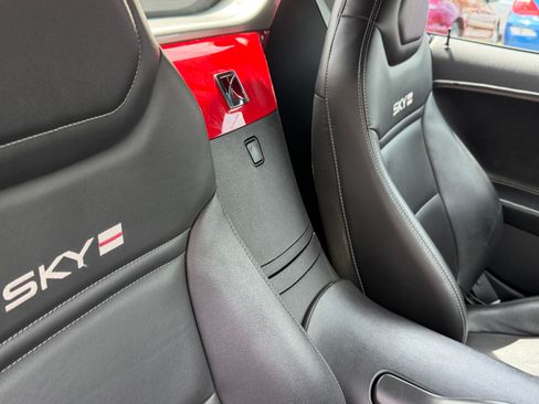 Used 2007 Saturn Sky Red Line RWD image 12