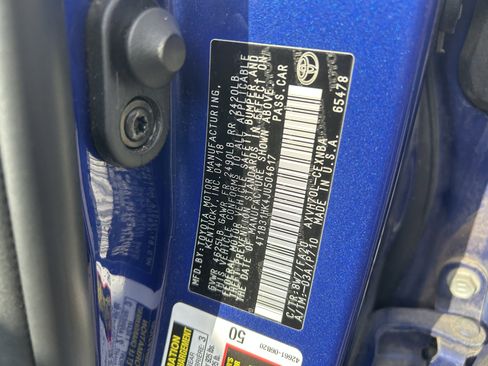 Used 2018 Toyota Camry LE image 16