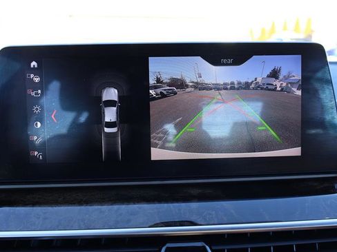 Used 2017 BMW 540i xDrive image 26