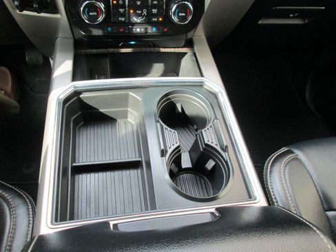 Used 2021 Ford F250 Lariat image 27