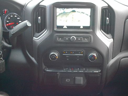 Used 2020 Chevrolet Silverado 1500 W/T image 14