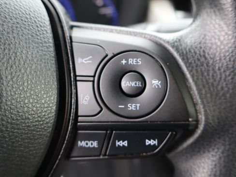 Used 2022 Toyota Corolla LE image 20