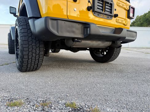 Used 2019 Jeep Wrangler 4WD Unlimited Sport image 54
