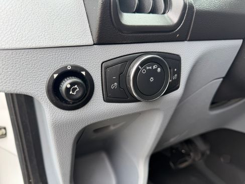 Used 2019 Ford Transit 150 130 Low Roof RWD image 12