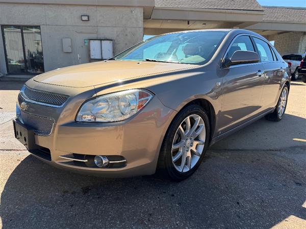 Used 2008 Chevrolet Malibu LTZ V6 FWD image 1