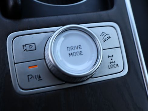 Used 2023 Genesis GV80 AWD 2.5T Prestige image 33