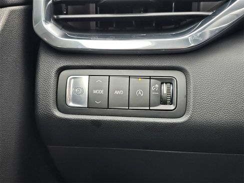 New 2026 GMC Acadia Elevation image 16