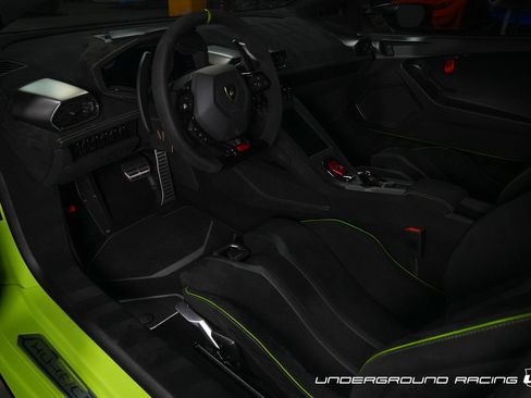 Used 2023 Lamborghini Huracan STO Coupe RWD image 11