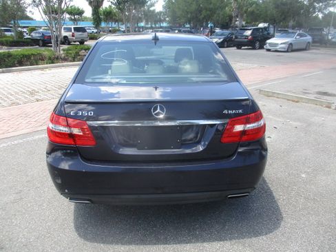 Used 2011 Mercedes-Benz E 350 image 7