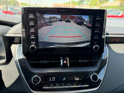 Used 2020 Toyota Corolla LE Sedan FWD image 7