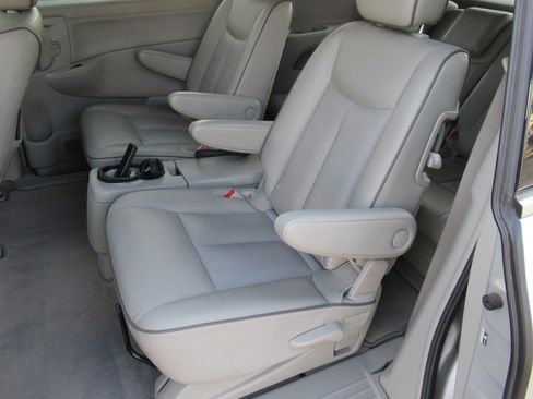 Used 2015 Nissan Quest 3.5 SL image 22