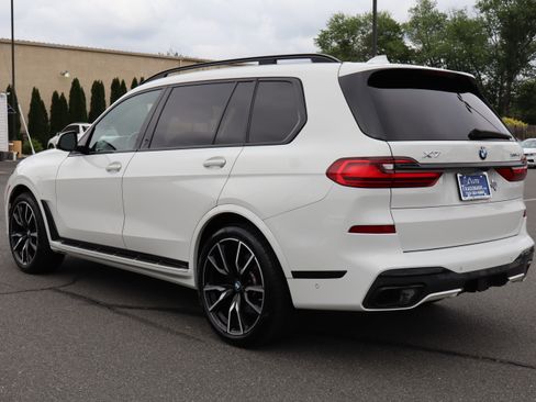 Used 2022 BMW X7 xDrive40i w/ M Sport Package AWD/4WD image 6