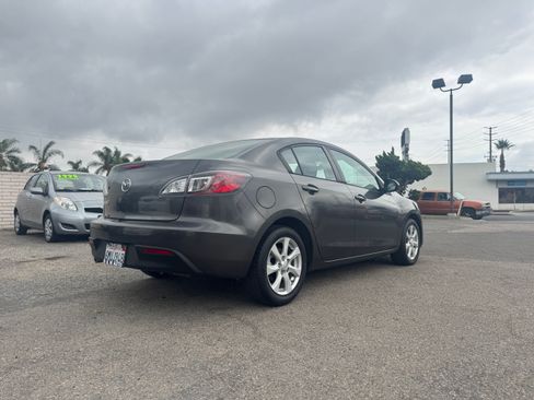 Used 2010 MAZDA MAZDA3 Touring image 6