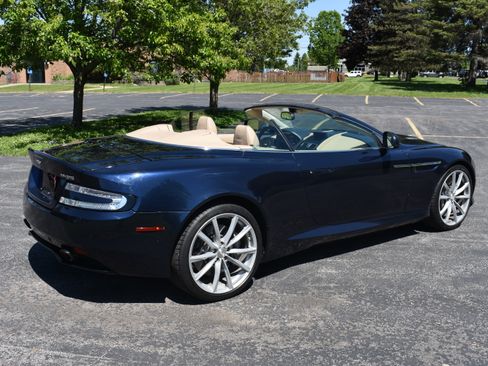 Used 2016 Aston Martin DB9 GT Volante RWD image 14