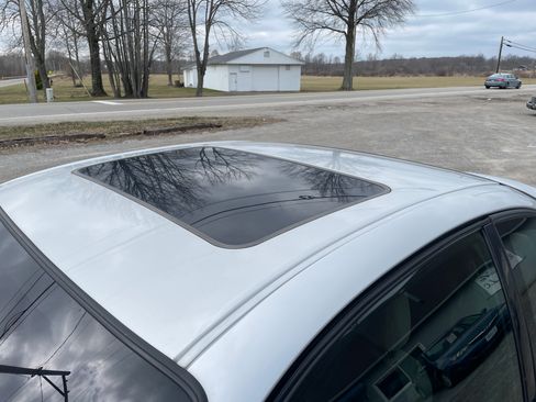 Used 2003 Chevrolet Monte Carlo LS image 9