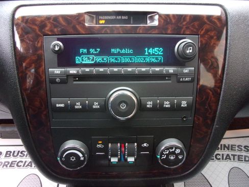 Used 2012 Chevrolet Impala LT FWD image 10