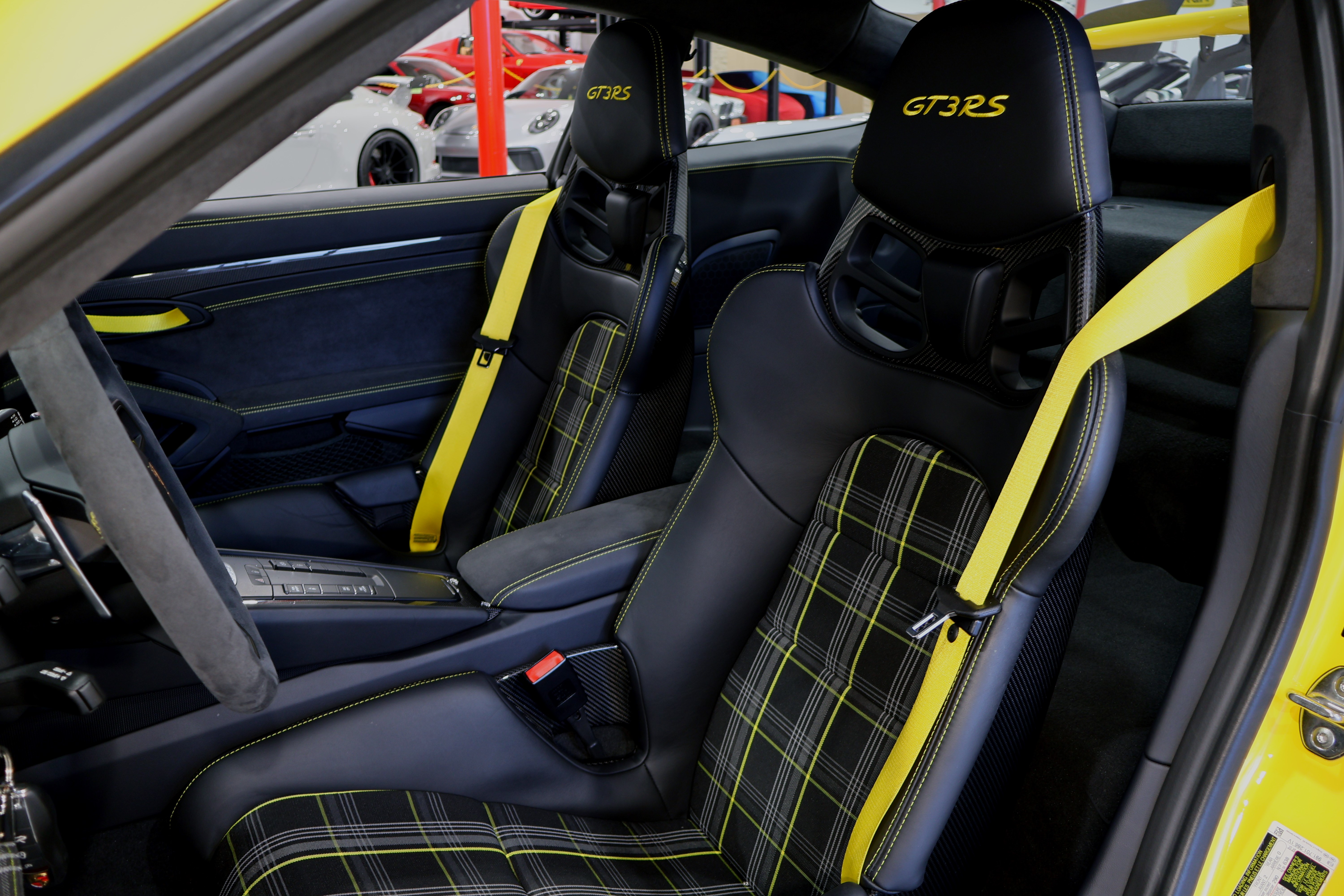 Used 2019 Porsche 911 GT3 RS RWD image 22