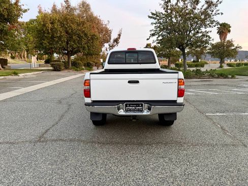 Used 2004 Toyota Tacoma 2WD Xtracab PreRunner V6 image 7