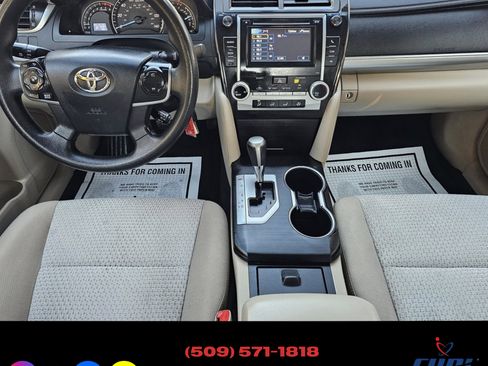 Used 2012 Toyota Camry LE image 9