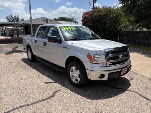 Used 2013 Ford F150 2WD SuperCrew XLT image 2