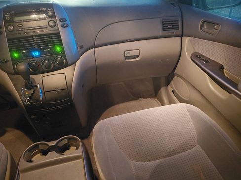 Used 2006 Toyota Sienna LE image 12