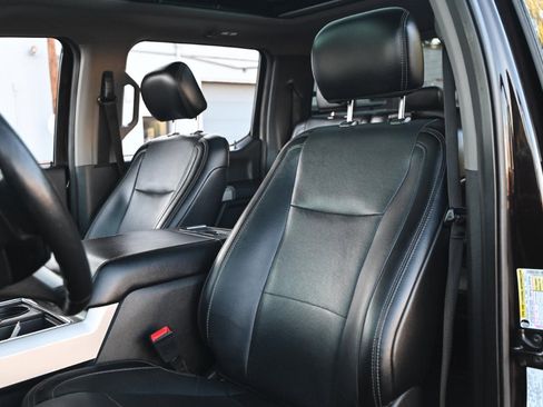 Used 2018 Ford F350 Lariat image 43