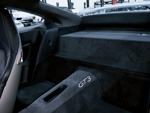 Used 2016 Porsche 911 GT3 image 23