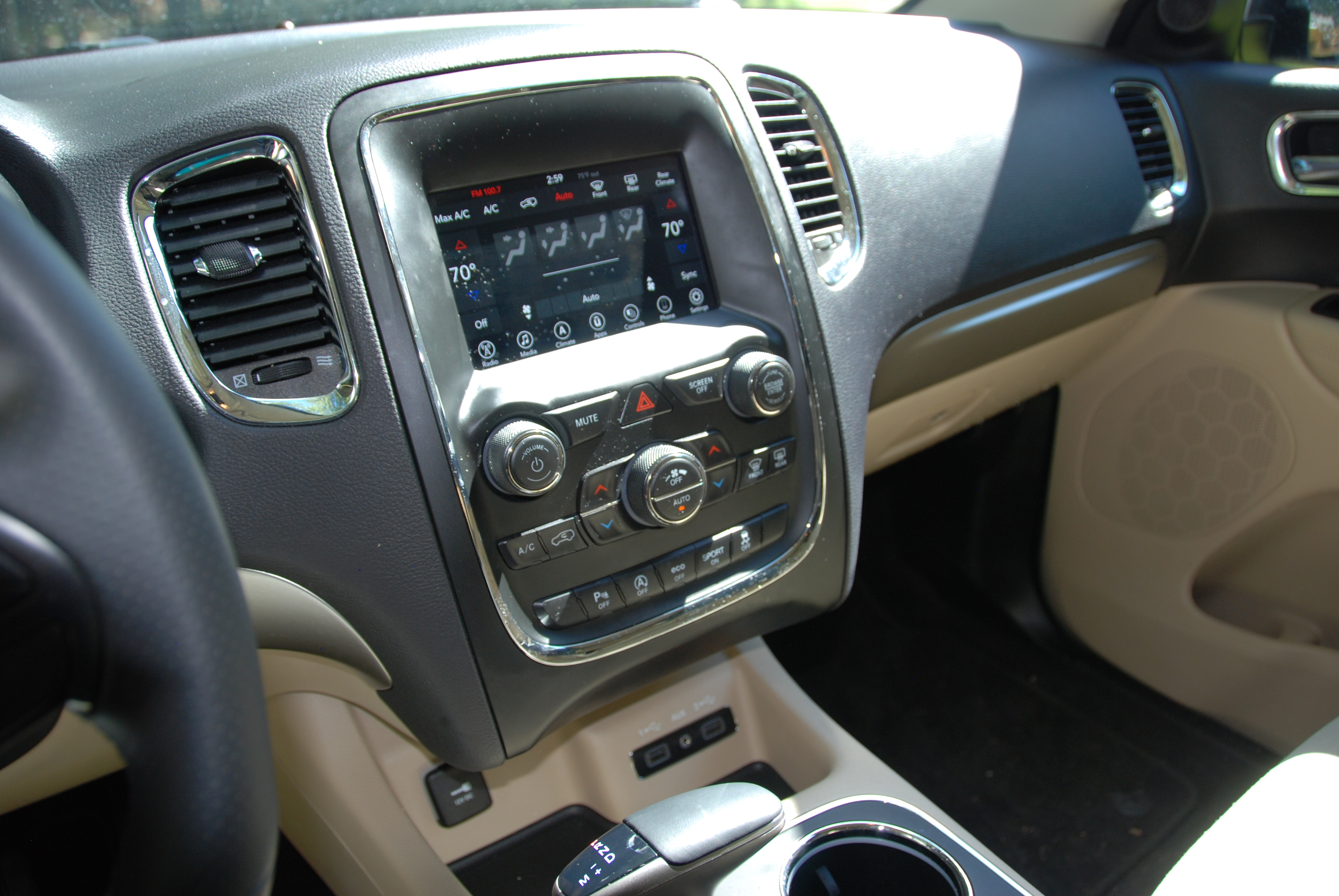 Used 2018 Dodge Durango AWD SXT image 23