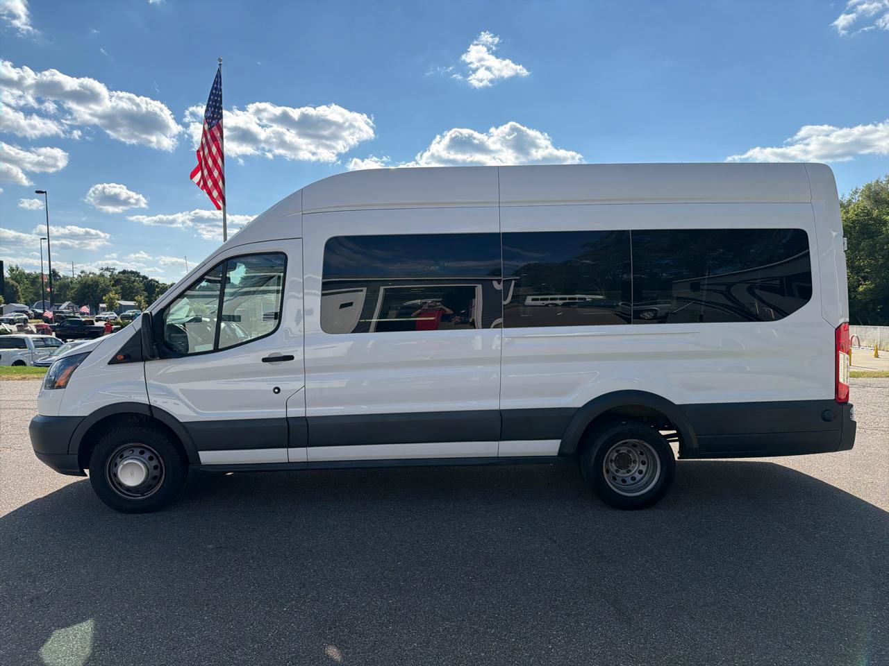 Used 2017 Ford Transit 350 XL RWD image 11