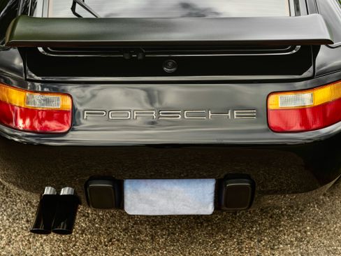 Used 1991 Porsche 928 GT image 17