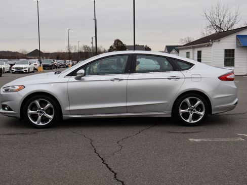 Used 2013 Ford Fusion SE image 5