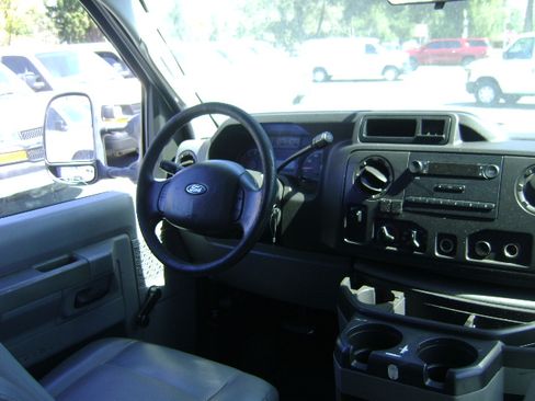 Used 2010 Ford E-250 and Econoline 250 UNAVAIL RWD image 11