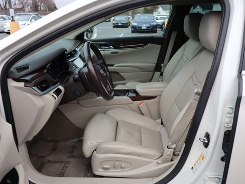 Used 2014 Cadillac XTS Luxury image 11