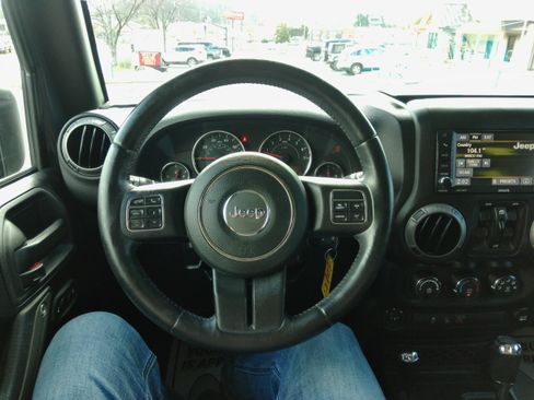 Used 2017 Jeep Wrangler Unlimited Sport S image 48