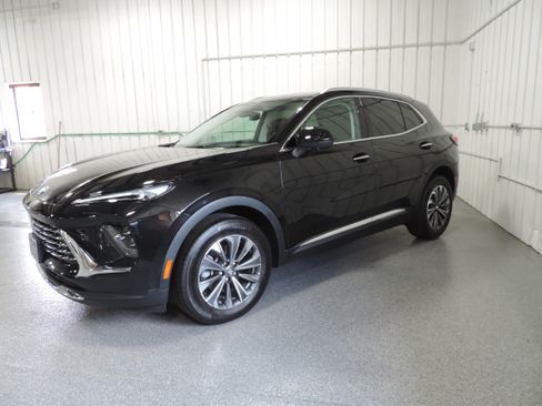 Used 2025 Buick Envision Preferred image 3