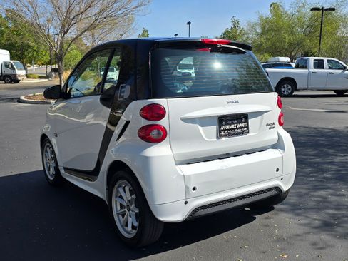 Used 2015 smart fortwo electric drive image 8