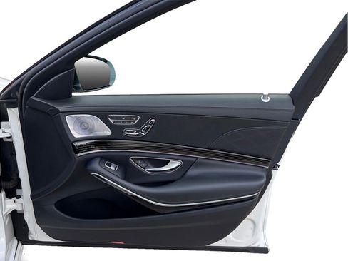 Used 2019 Mercedes-Benz S 560 image 49