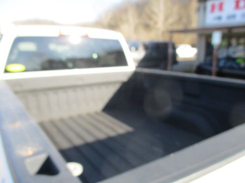 Used 2019 Chevrolet Silverado 1500 LD image 12