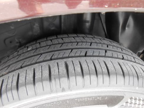 Used 2011 Scion xB FWD image 13