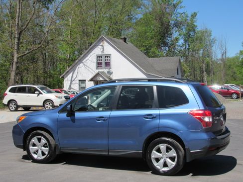 Used 2015 Subaru Forester 2.5i Premium AWD/4WD image 4