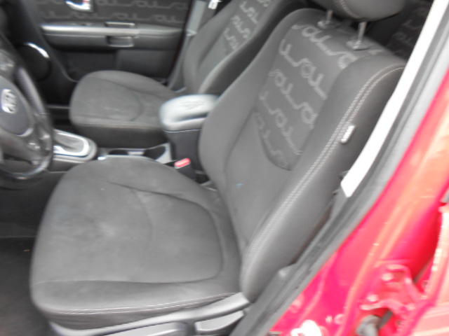 Used 2013 Kia Soul + FWD image 10