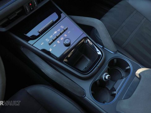 Used 2024 Porsche Cayenne Turbo GT image 16