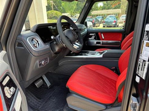 Used 2027 Mercedes-Benz G 63 AMG 4MATIC image 7