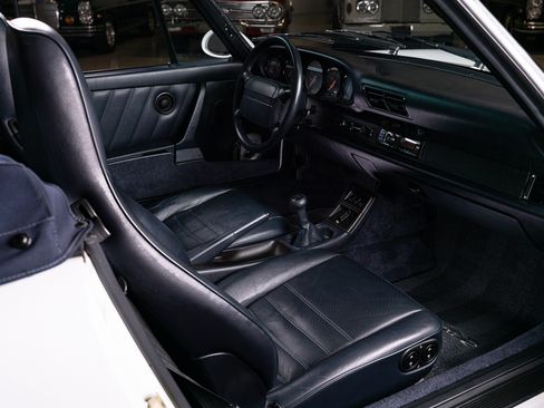 Used 1993 Porsche 911 Carrera Cabriolet RWD image 66