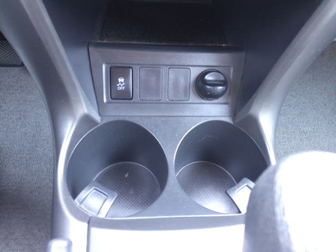 Used 2012 Toyota RAV4 image 18