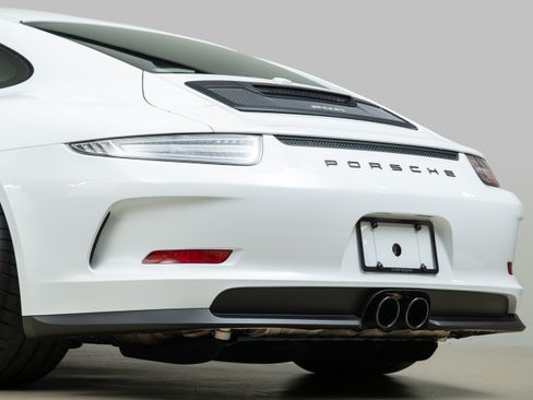 Used 2016 Porsche 911 R RWD image 55